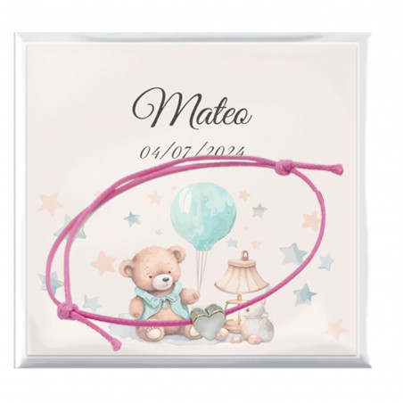 Pulsera de corazón de hilo rosa con tarjeta personalizada para bautizo en bolsa de presentación