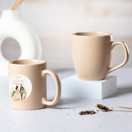 Taza de cerámica con adhesivo personalizado para detalles bodas