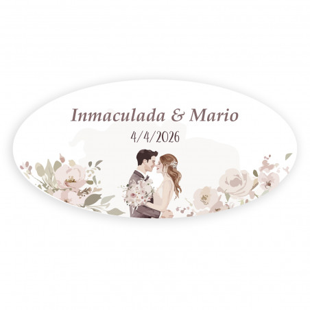 Adhesivo personalizado ovalado novios besándose rodeados de flores para bodas